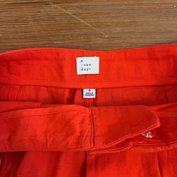 A New Day High-Rise Linen Tapered Ankle Pant - Picture 2 of 6